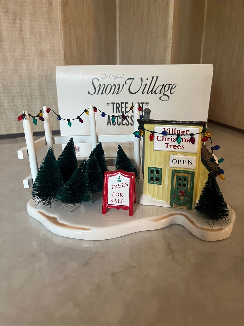 Department 56 Original Snow Village Tree Lot Accessory #5138-1